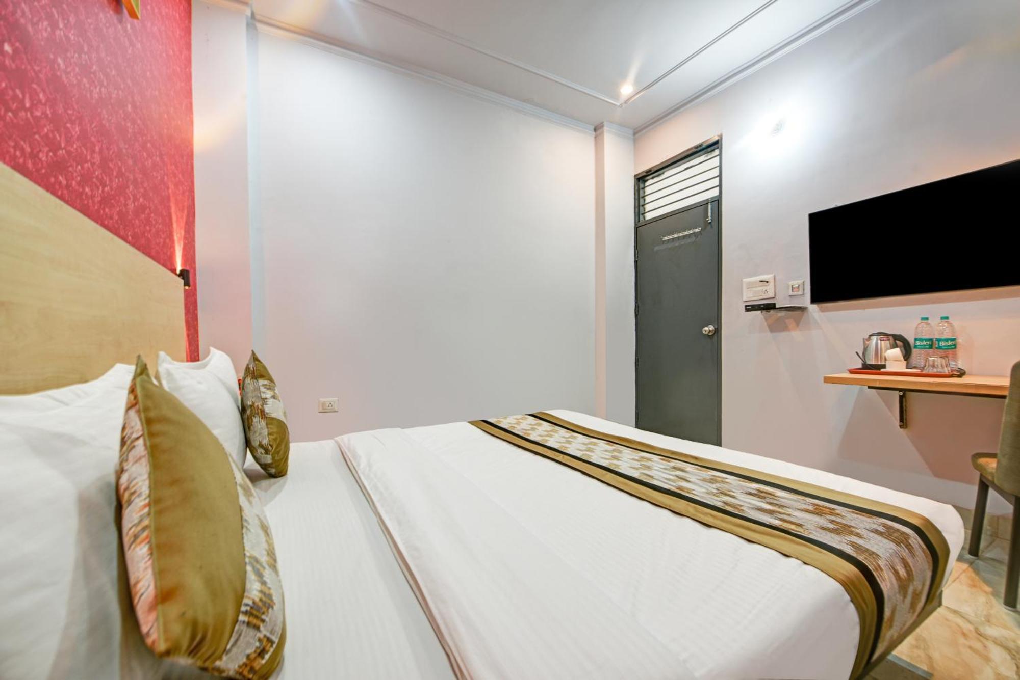 Royal Spark Inn1 - Medicity Gurugram, Near Medanta Hospital Gurgaon Room photo