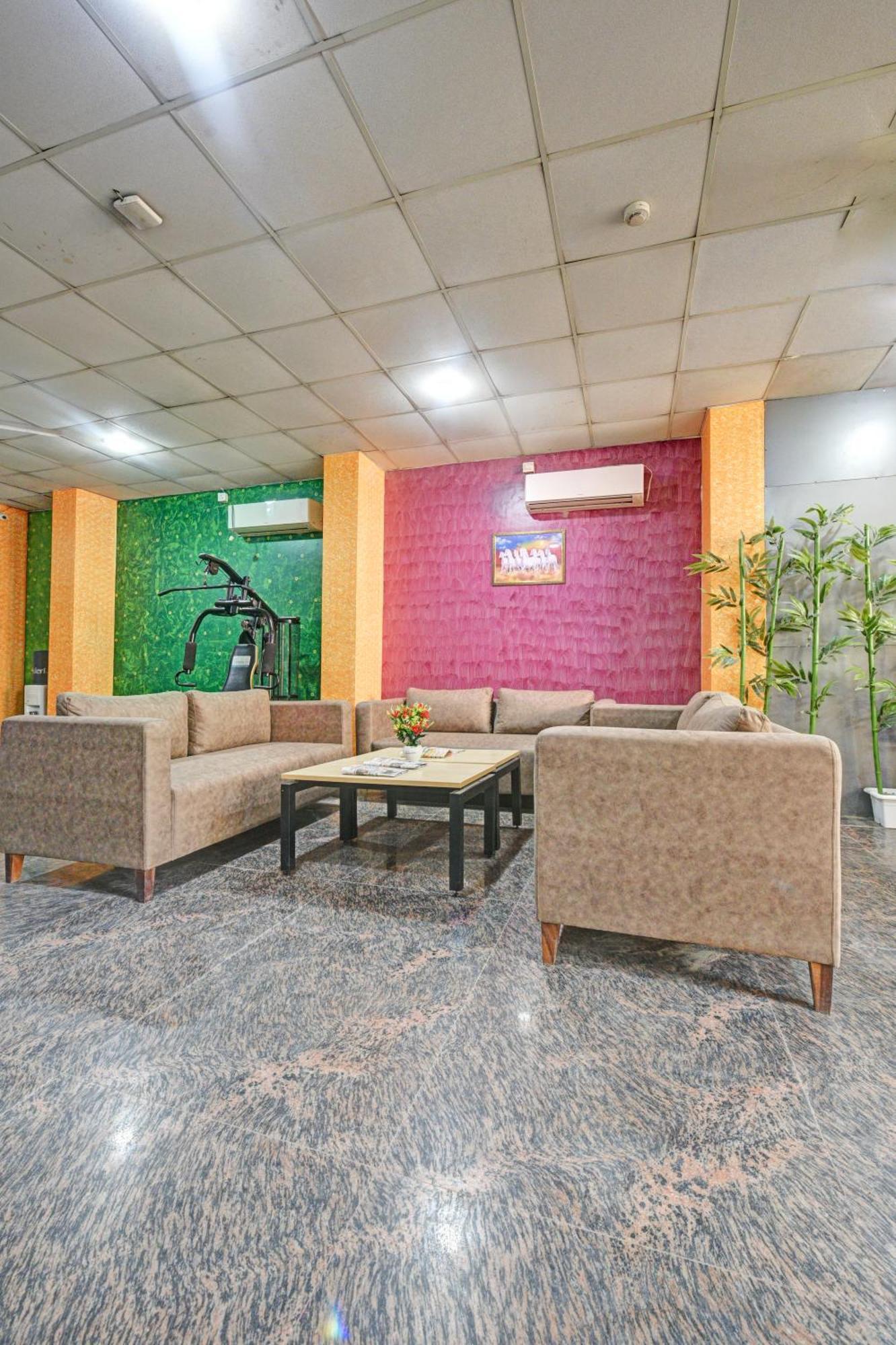 Royal Spark Inn1 - Medicity Gurugram, Near Medanta Hospital Gurgaon Exterior photo
