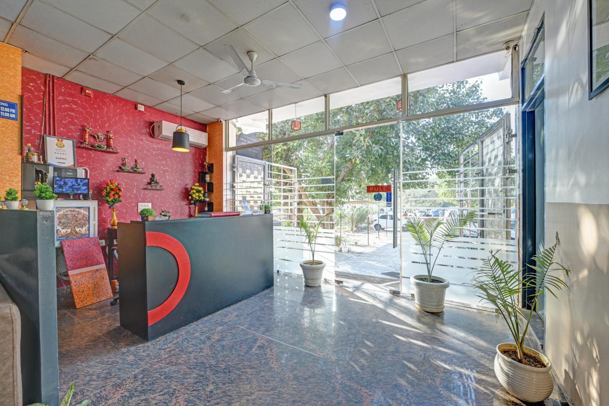 Royal Spark Inn1 - Medicity Gurugram, Near Medanta Hospital Gurgaon Exterior photo